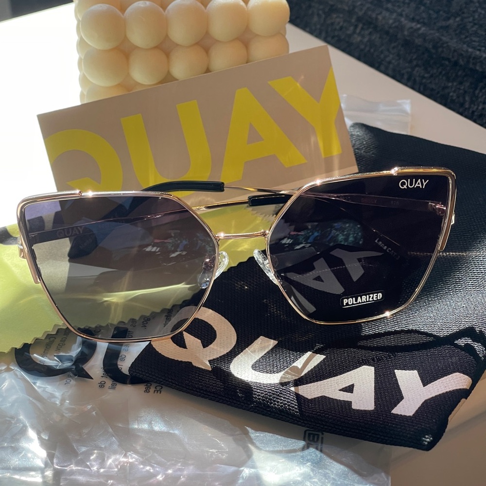 QUAY AUSTRALIA Srsly Sunglasses 100% Polarized 60-16-145
